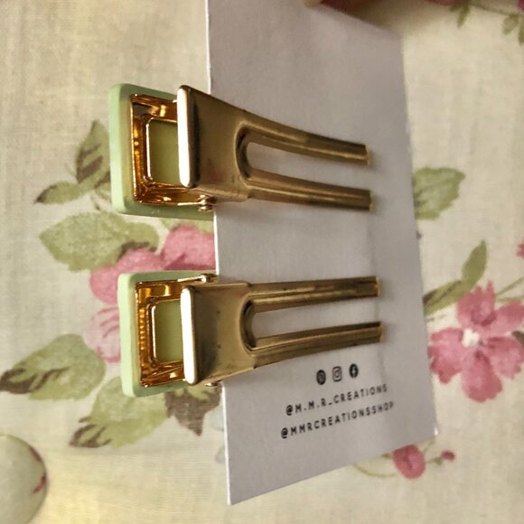 🩵 Free add-on || Polymer clay hair barrettes (set of 2) - Picture 3 of 3